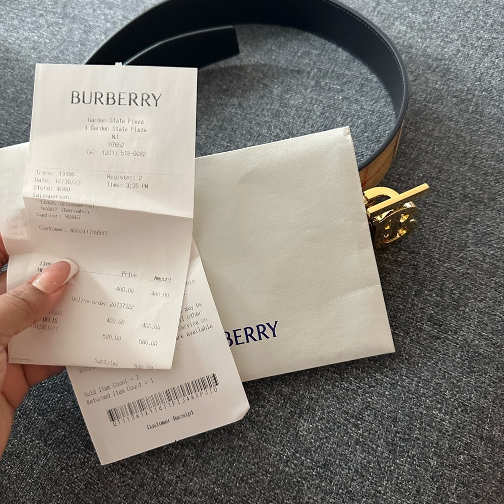 Burberry Thin Reversible Belt - image 6